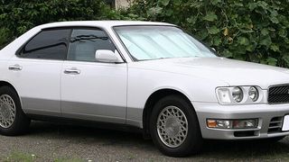 セドリック Y33