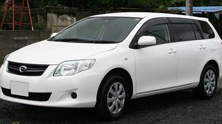 カローラフィールダー NZE141G