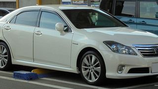 クラウン GRS200