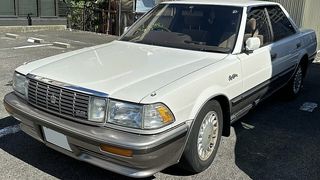 クラウン UZS131