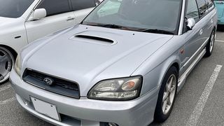レガシィ BH5