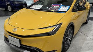 プリウス MXWH60