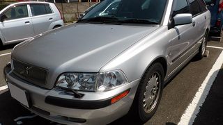 V40 4B4204W